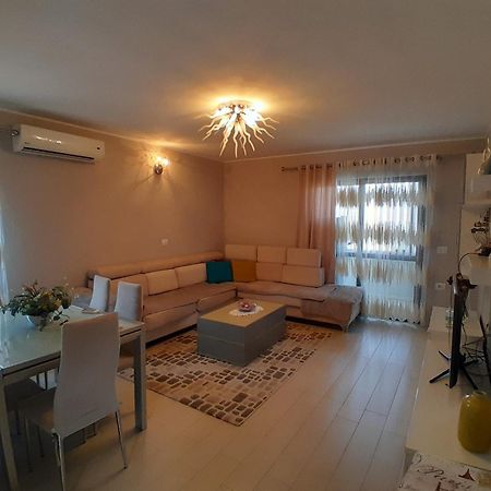 Cufaj Apartaments Shkodra Extérieur photo